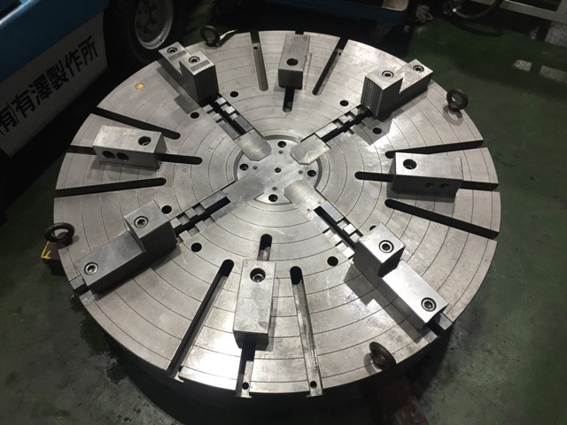 KAWATATEC φ1250 Lathe Chuck Image 3