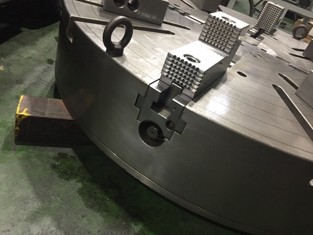 KAWATATEC φ1250 Lathe Chuck Image 6