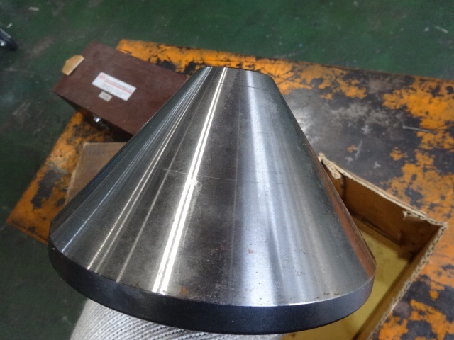 TAKURA TOOLING SYSTEM 4B Revolving Center/Live Center Image 4