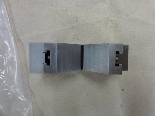 HIKARI SEIKI HJ-2S V Block and M Block Image 2