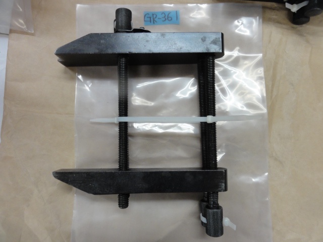 NIIGATA SEIKI PC-200 Clamp Jig Image 1