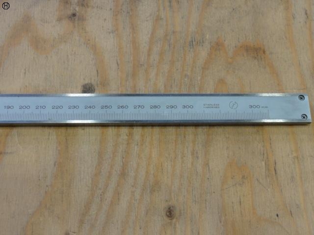 ミツトヨ 300mm ノギス の画像 3枚目