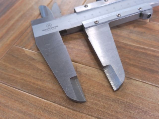 Mitutoyo 600mm Vernier calipers Image 3