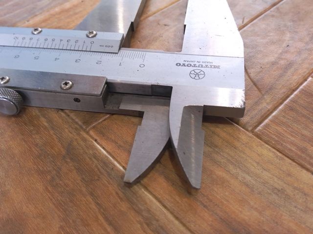 Mitutoyo 600mm Vernier calipers Image 4