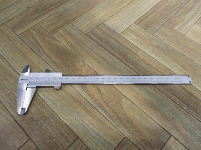 Mitutoyo N20 Vernier calipers Image 1