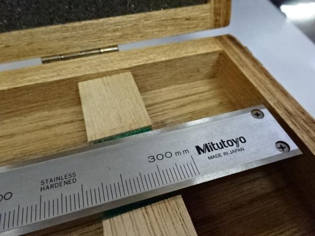 Mitutoyo NT10P-30 Vernier calipers Image 7