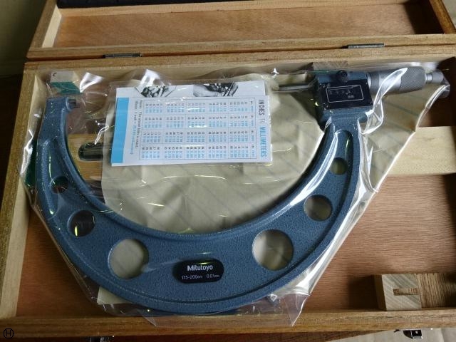 Mitutoyo M810-200 Micrometer (Outer) Image 1