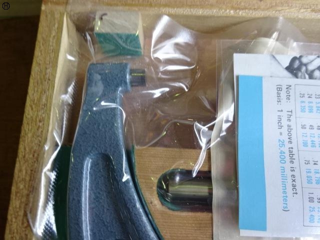 Mitutoyo M810-200 Micrometer (Outer) Image 3