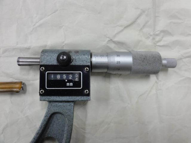 Mitutoyo M810-200 Micrometer (Outer) Image 3