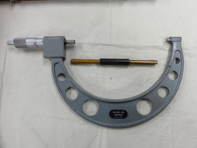 Mitutoyo M810-200 Micrometer (Outer) Image 5