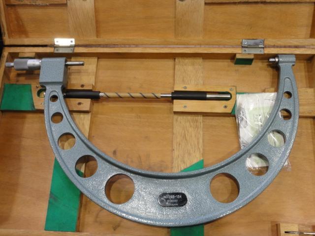 Mitutoyo M810-350 Micrometer (Outer) Image 7