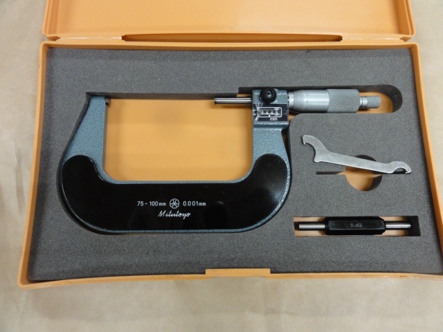 Mitutoyo M820-100 Micrometer (Outer) Image 1