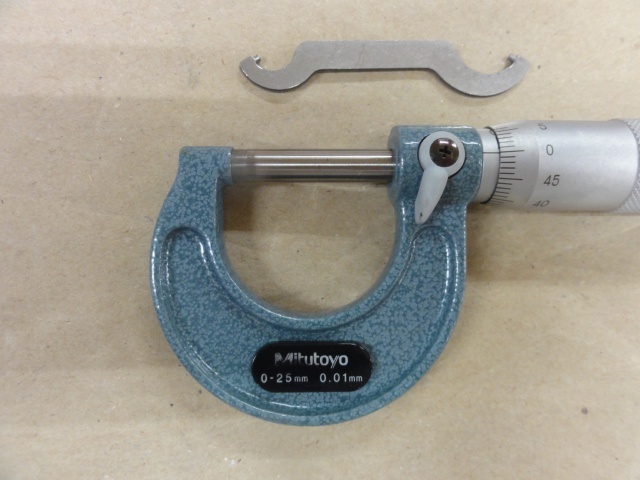 Mitutoyo M110-25 Micrometer (Outer) Image 2