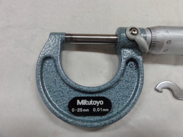 Mitutoyo M110-25 Micrometer (Outer) Image 2