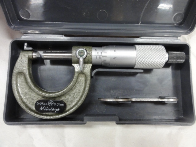 Mitutoyo M110-25 Micrometer (Outer) Image 1