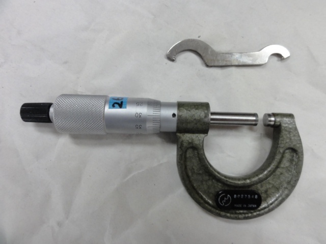 Mitutoyo M110-25 Micrometer (Outer) Image 5