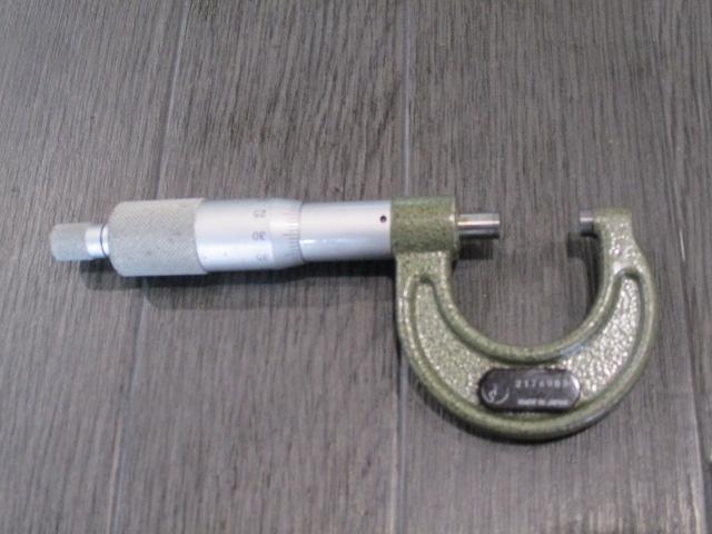 Mitutoyo M110-25 Micrometer (Outer) Image 5