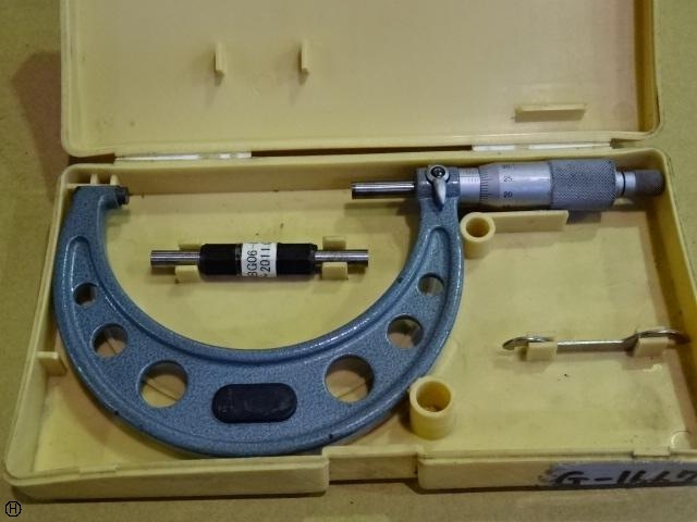 Mitutoyo OM-100 Micrometer (Outer) Image 1