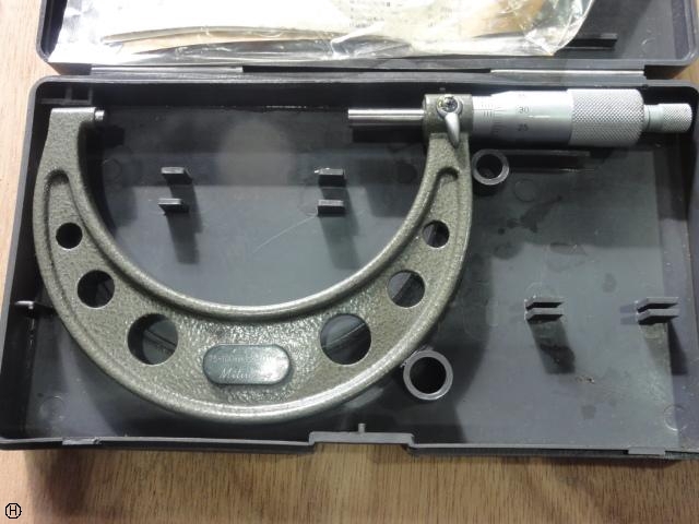 Mitutoyo OM-100 Micrometer (Outer) Image 1