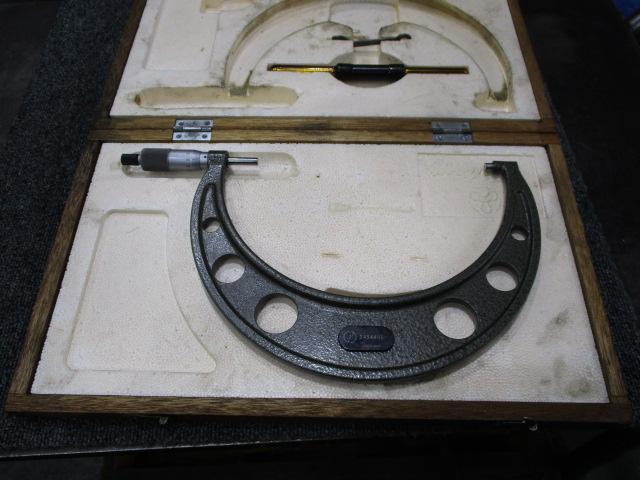 Mitutoyo OM-200 Micrometer (Outer) Image 5