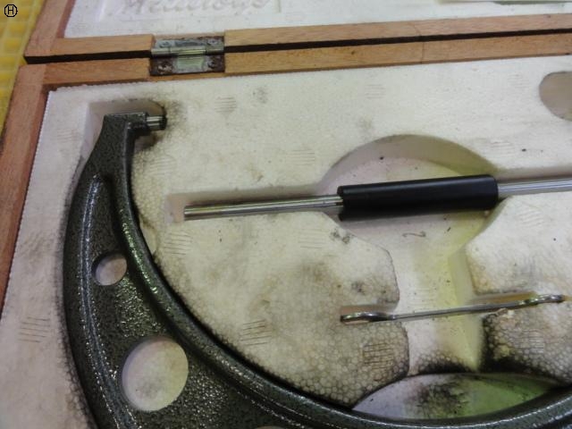 Mitutoyo OM-200 Micrometer (Outer) Image 3