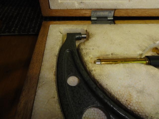 Mitutoyo OM-200 Micrometer (Outer) Image 3