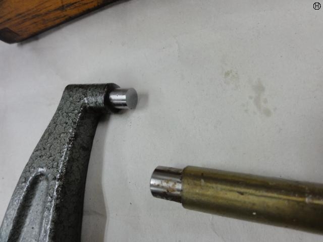 Mitutoyo OM-200 Micrometer (Outer) Image 2