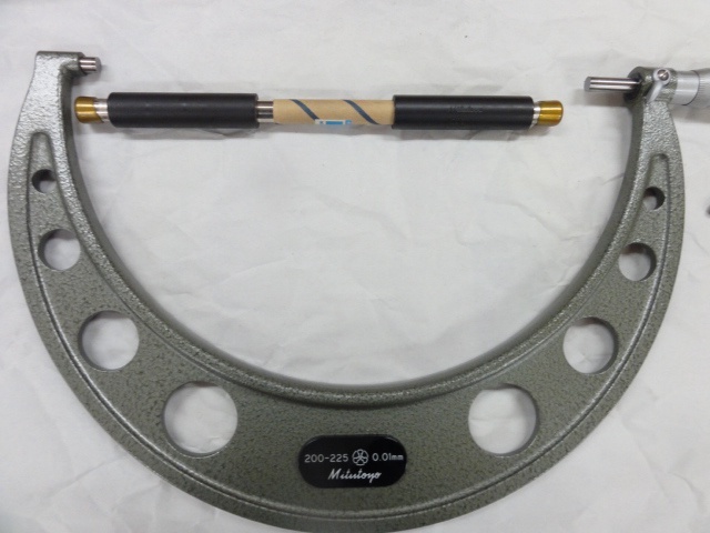Mitutoyo OM-225 Micrometer (Outer) Image 2