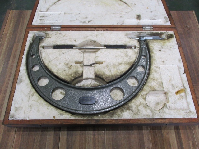 Mitutoyo OM-300 Micrometer (Outer) Image 1