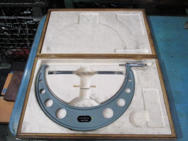 Mitutoyo OM-300 Micrometer (Outer) Image 1