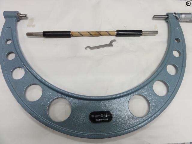 Mitutoyo OM-325 Micrometer (Outer) Image 2