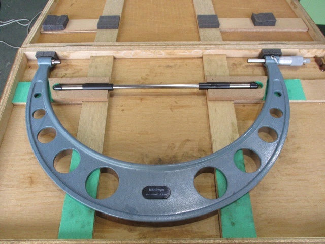 Mitutoyo OM-425 Micrometer (Outer) Image 1