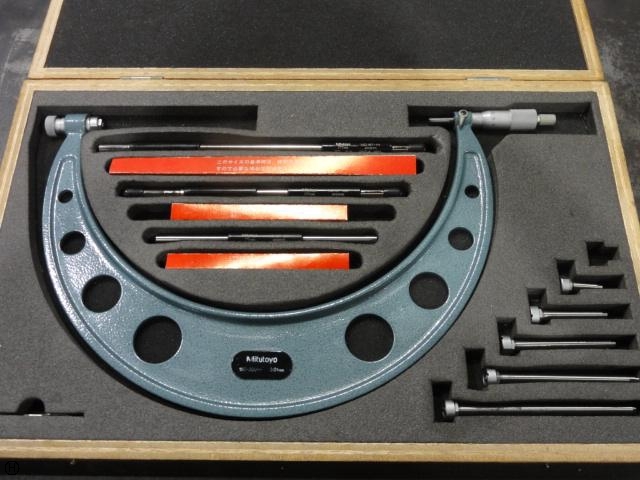 Mitutoyo OMC-300 Micrometer (Outer) Image 1