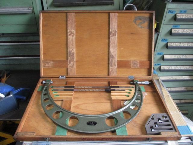 Mitutoyo OMC-500 Micrometer (Outer) Image 1