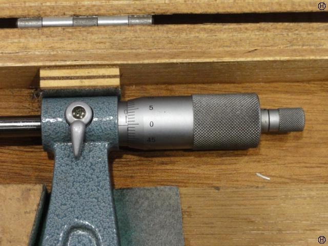 Mitutoyo OMC300-400W Micrometer (Outer) Image 2
