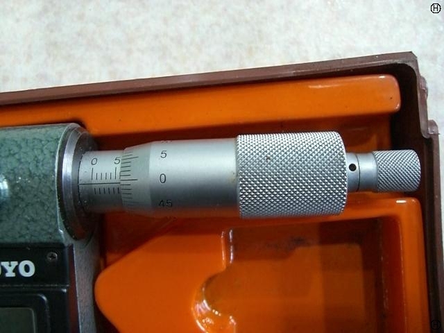 Mitutoyo MD-25M Micrometer (Outer) Image 2