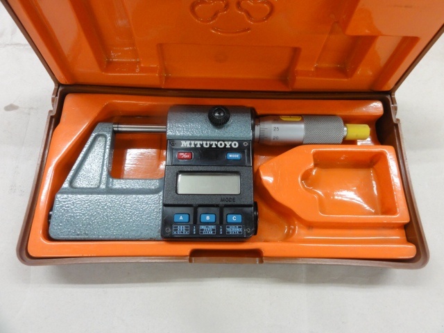 Mitutoyo MD-25M Micrometer (Outer) Image 1