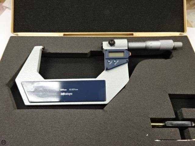 ミツトヨ MDC-100M マイクロメーター（外側） の画像 1枚目