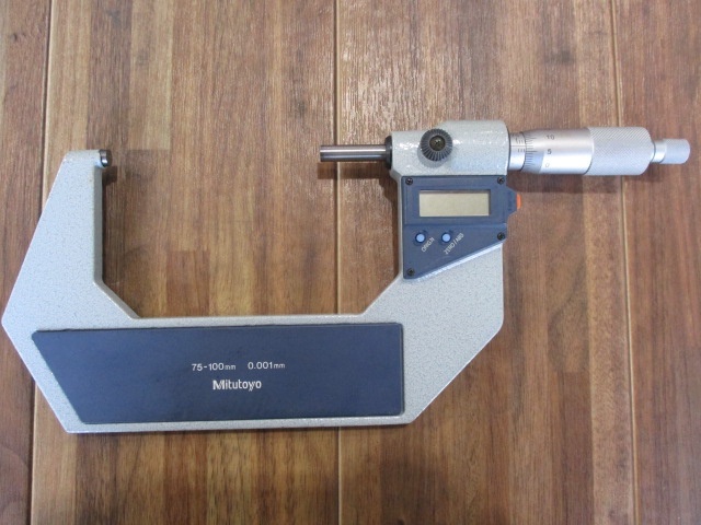 ミツトヨ MDC-100M マイクロメーター（外側） の画像 2枚目