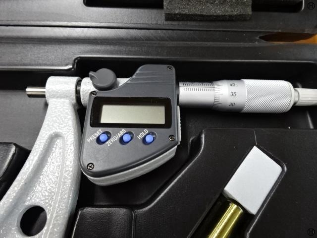 Mitutoyo MDC-200MJB Micrometer (Outer) Image 2