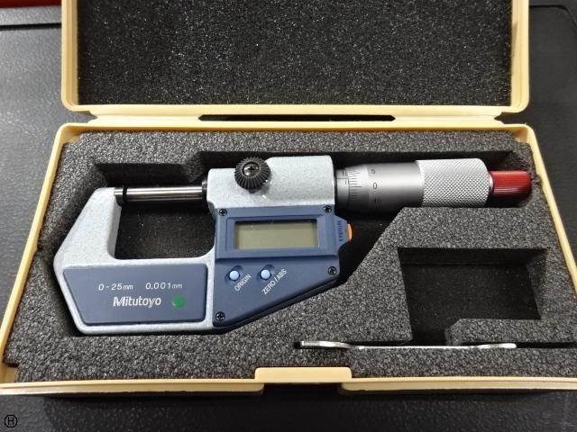 Mitutoyo MDC-25M Micrometer (Outer) Image 1