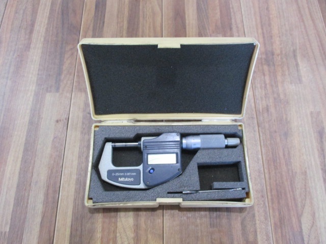 Mitutoyo MDC-25SB Micrometer (Outer) Image 1