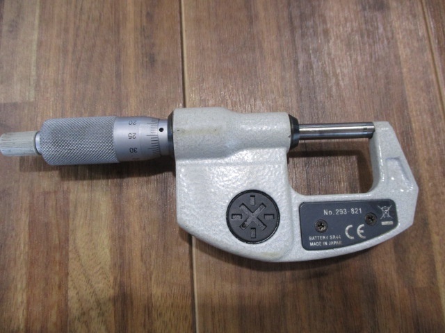 Mitutoyo MDC-25SB Micrometer (Outer) Image 3