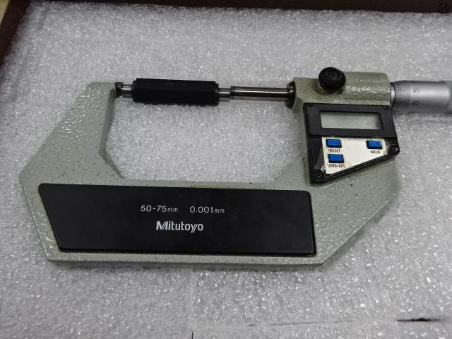 ミツトヨ MDC-75M マイクロメーター（外側） の画像 2枚目