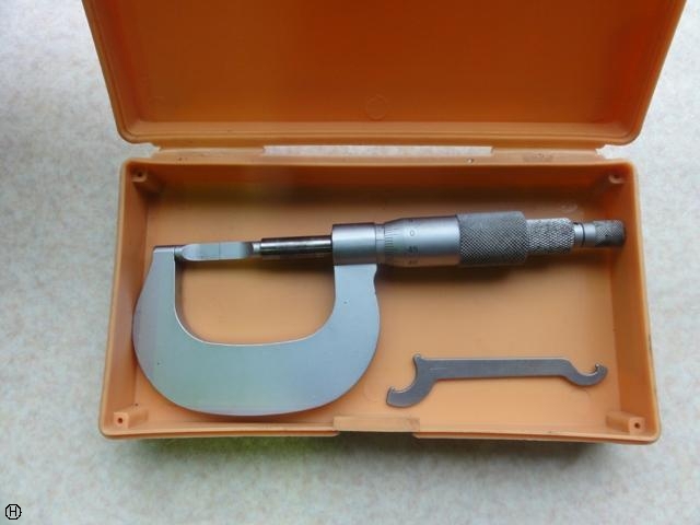Mitutoyo BLM-25 Micrometer (Outer) Image 1