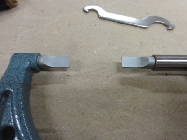 Mitutoyo BLM-50 Micrometer (Outer) Image 3