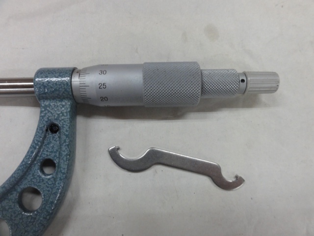 Mitutoyo BLM-50 Micrometer (Outer) Image 4