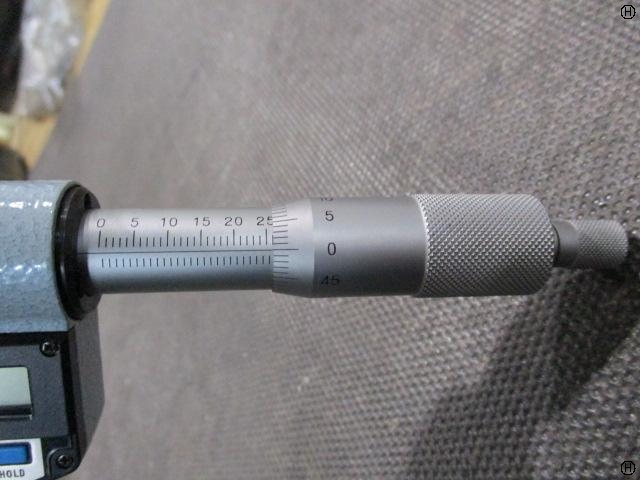 Mitutoyo GMA-25DM Micrometer (Outer) Image 2