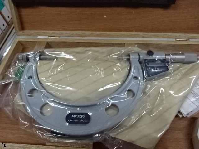 Mitutoyo GMB-125 Micrometer (Outer) Image 1