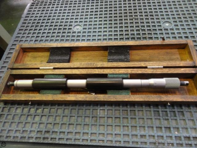 Mitutoyo IM-325 Micrometer (Inner) Image 1